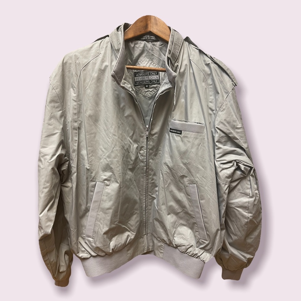 Men’s Member’s Only Jacket Size M